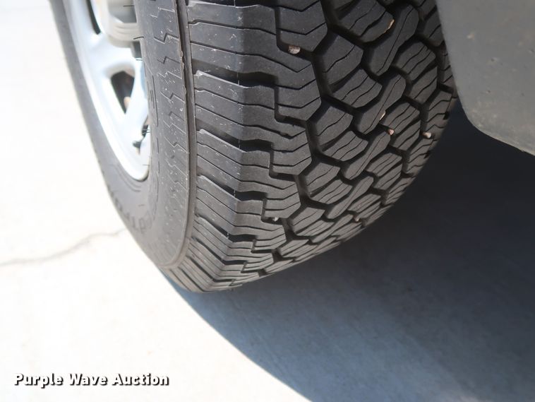 image for item HS9517 2015 Chevrolet Silverado 1500  Crew Cab pickup truck