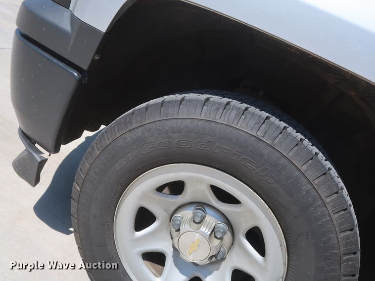 image for item HS9517 2015 Chevrolet Silverado 1500  Crew Cab pickup truck