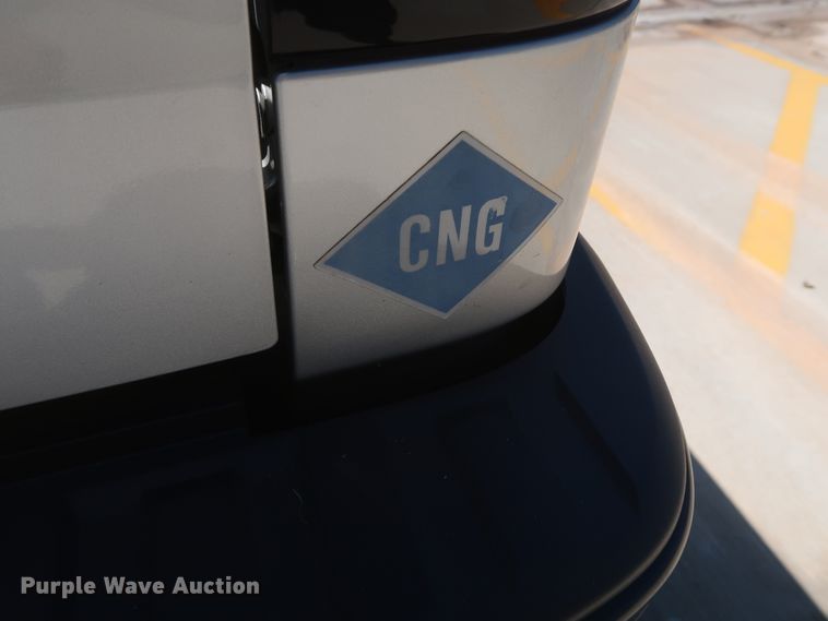 image for item HS9517 2015 Chevrolet Silverado 1500  Crew Cab pickup truck