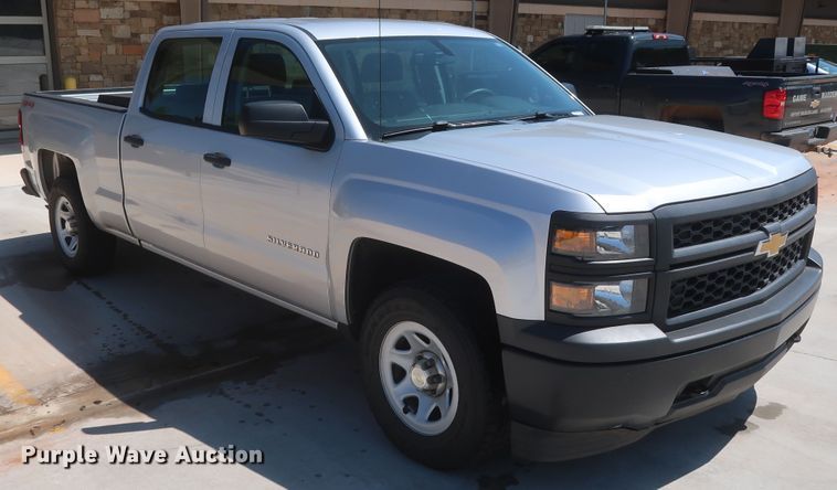 image for item HS9518 2015 Chevrolet Silverado 1500  Crew Cab pickup truck