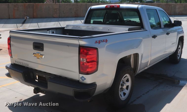 image for item HS9518 2015 Chevrolet Silverado 1500  Crew Cab pickup truck