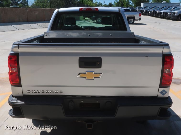 image for item HS9518 2015 Chevrolet Silverado 1500  Crew Cab pickup truck