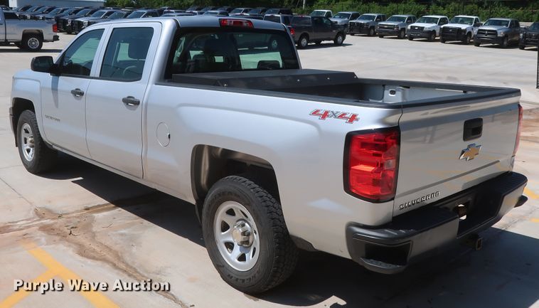 image for item HS9518 2015 Chevrolet Silverado 1500  Crew Cab pickup truck