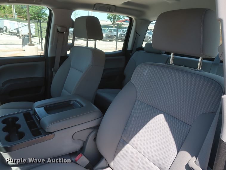 image for item HS9518 2015 Chevrolet Silverado 1500  Crew Cab pickup truck