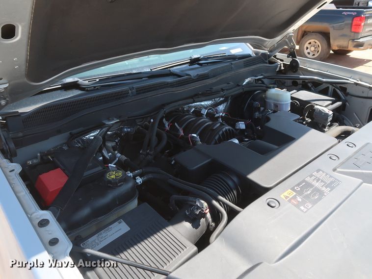 image for item HS9518 2015 Chevrolet Silverado 1500  Crew Cab pickup truck