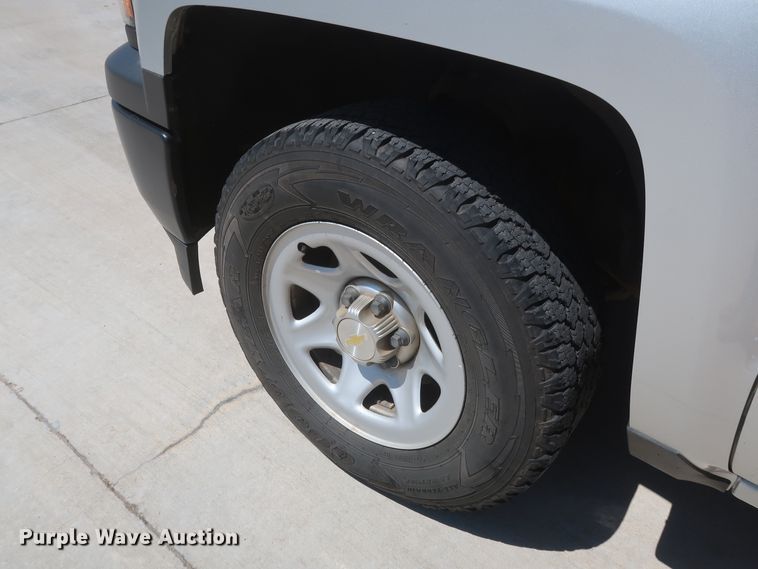 image for item HS9518 2015 Chevrolet Silverado 1500  Crew Cab pickup truck