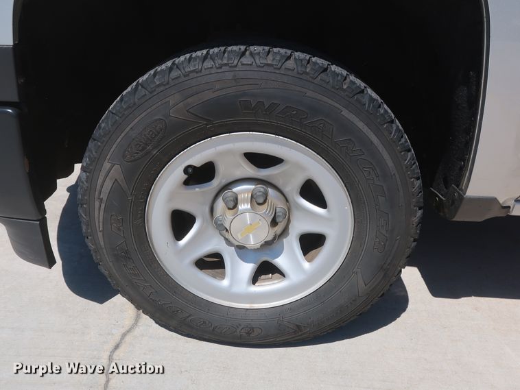 image for item HS9518 2015 Chevrolet Silverado 1500  Crew Cab pickup truck