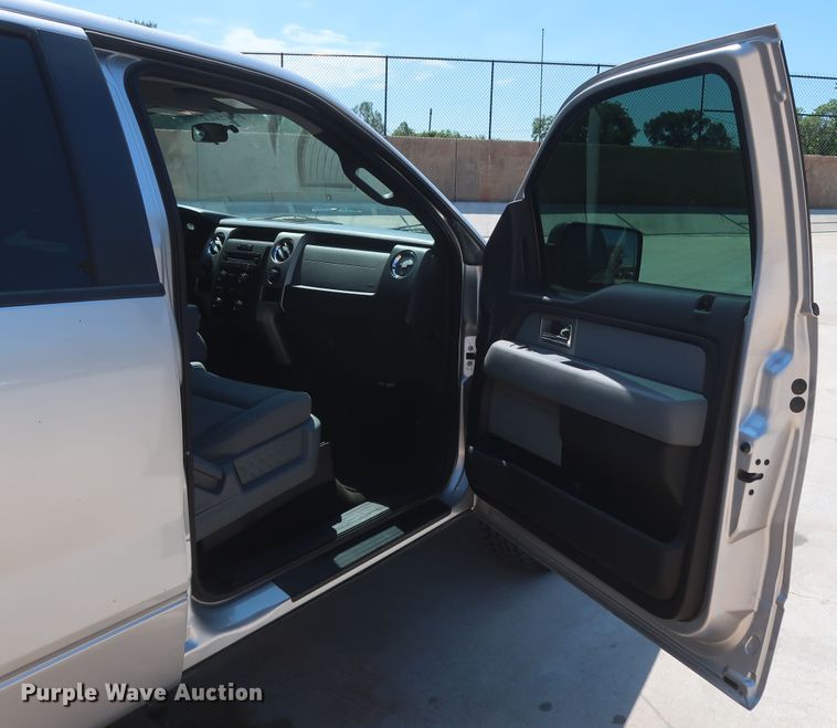 image for item HS9519 2011 Ford F150 XLT  SuperCrew pickup truck