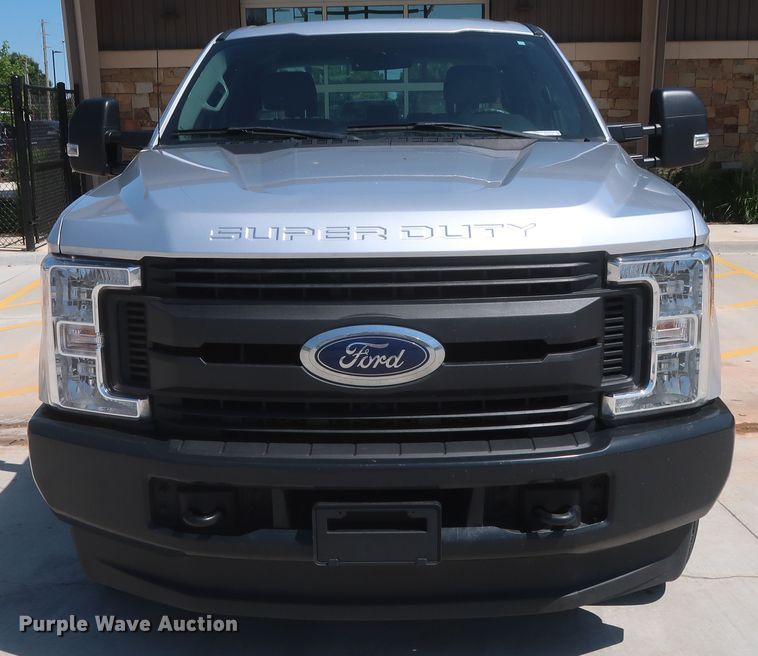 image for item HS9520 2017 Ford F250 Super Duty XL  SuperCab pickup truck