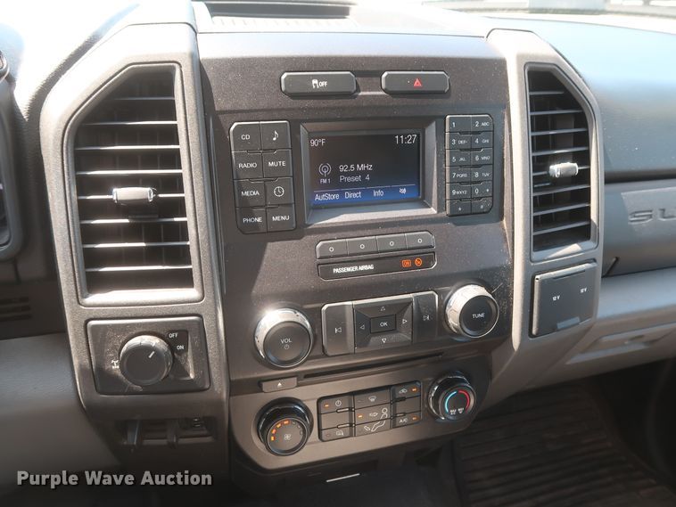 image for item HS9520 2017 Ford F250 Super Duty XL  SuperCab pickup truck