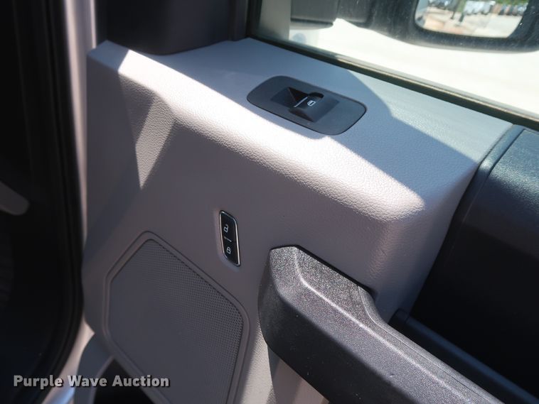 image for item HS9520 2017 Ford F250 Super Duty XL  SuperCab pickup truck