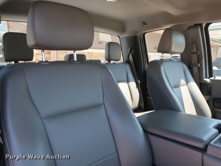 image for item HS9520 2017 Ford F250 Super Duty XL  SuperCab pickup truck