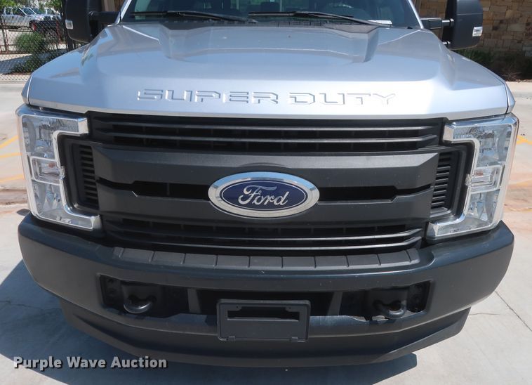 image for item HS9520 2017 Ford F250 Super Duty XL  SuperCab pickup truck