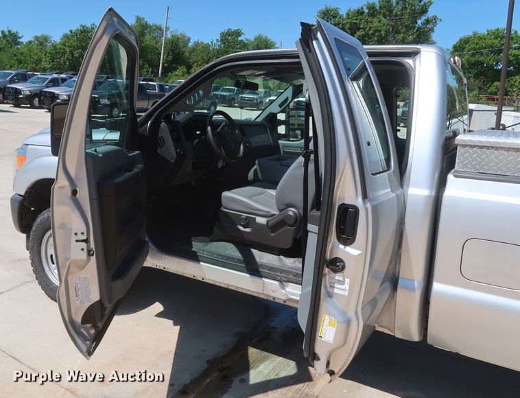 image for item HS9522 2015 Ford F250 Super Duty  SuperCab pickup truck