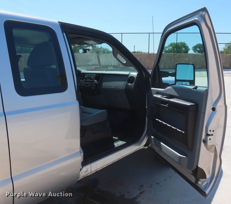 image for item HS9522 2015 Ford F250 Super Duty  SuperCab pickup truck