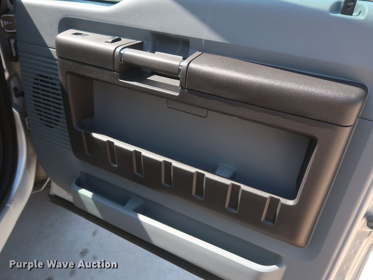 image for item HS9522 2015 Ford F250 Super Duty  SuperCab pickup truck