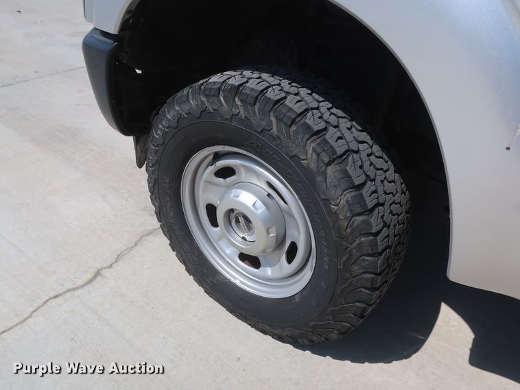 image for item HS9522 2015 Ford F250 Super Duty  SuperCab pickup truck