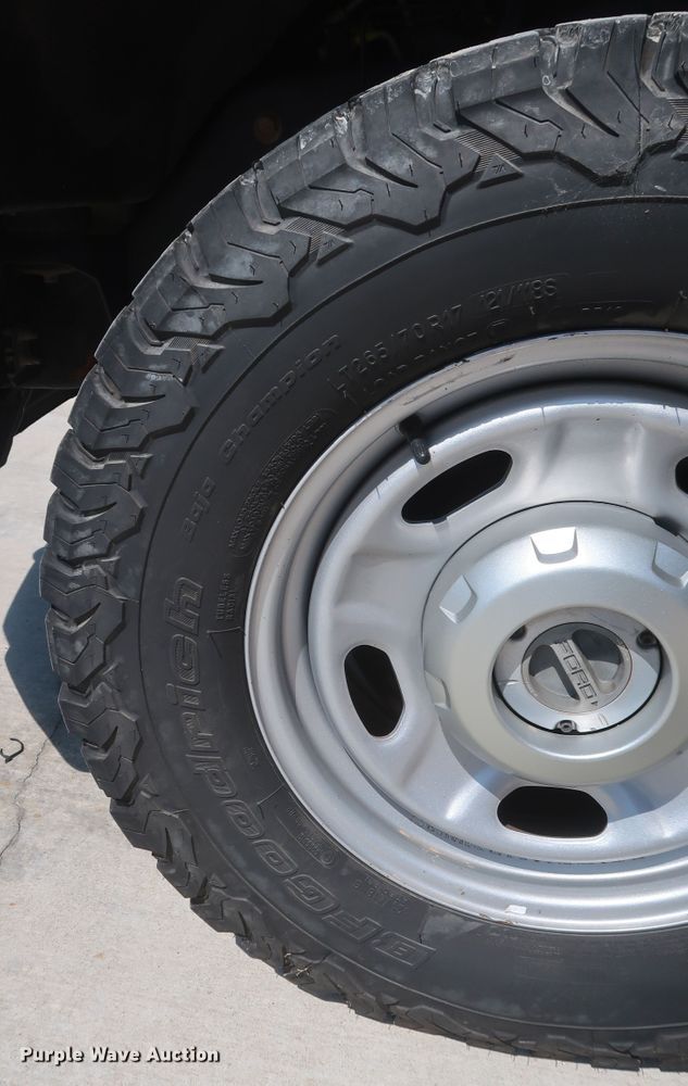 image for item HS9522 2015 Ford F250 Super Duty  SuperCab pickup truck