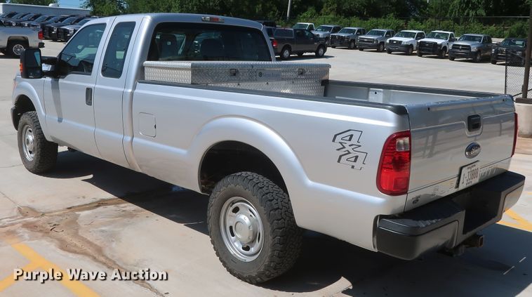 image for item HS9523 2015 Ford F250 Super Duty XL  SuperCab pickup truck