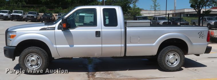 image for item HS9523 2015 Ford F250 Super Duty XL  SuperCab pickup truck