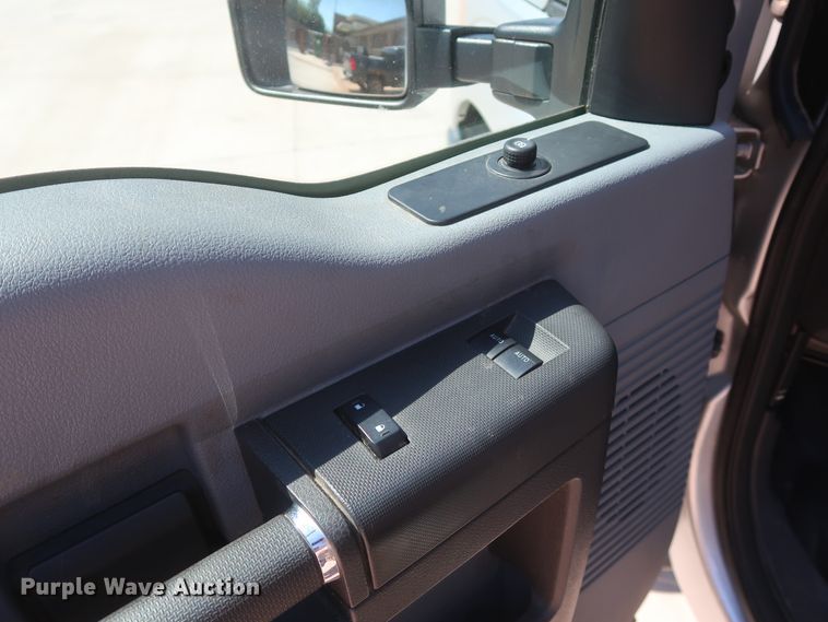 image for item HS9523 2015 Ford F250 Super Duty XL  SuperCab pickup truck