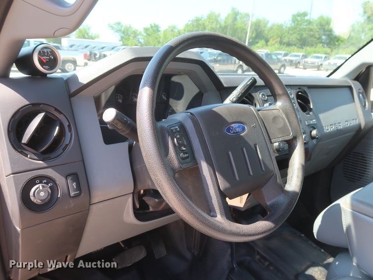 image for item HS9523 2015 Ford F250 Super Duty XL  SuperCab pickup truck