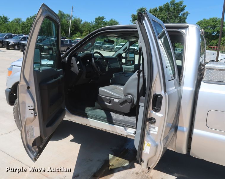 image for item HS9523 2015 Ford F250 Super Duty XL  SuperCab pickup truck