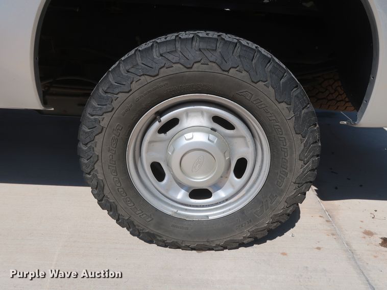 image for item HS9523 2015 Ford F250 Super Duty XL  SuperCab pickup truck