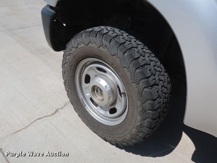 image for item HS9523 2015 Ford F250 Super Duty XL  SuperCab pickup truck