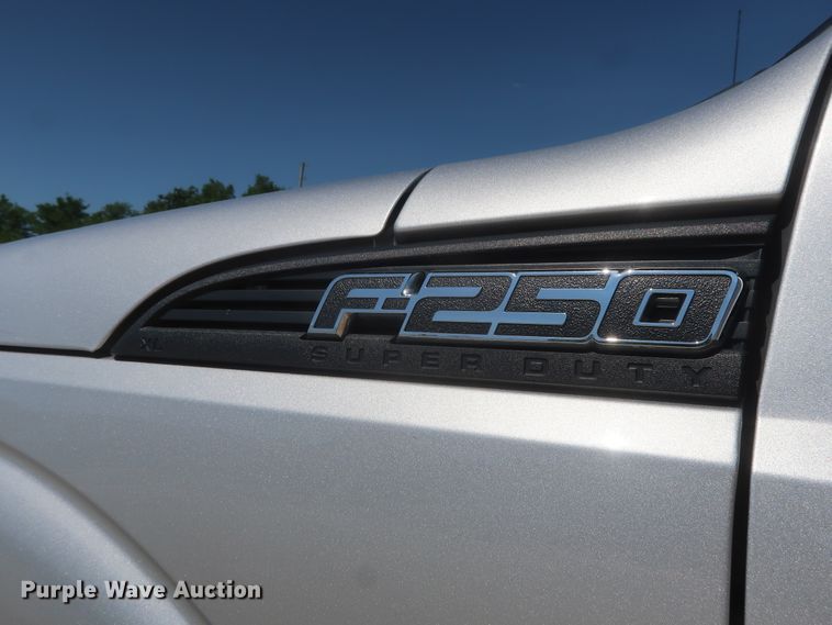 image for item HS9523 2015 Ford F250 Super Duty XL  SuperCab pickup truck