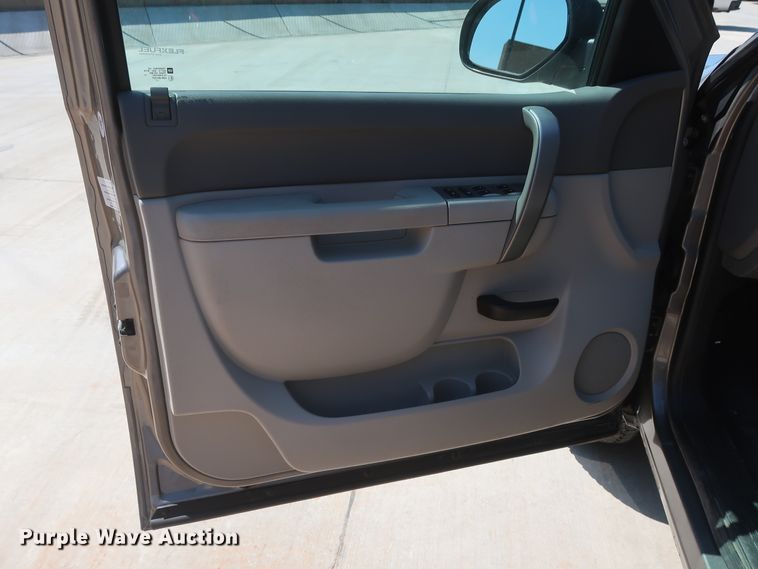 image for item HS9524 2013 Chevrolet Silverado 1500  Ext. Cab pickup truck