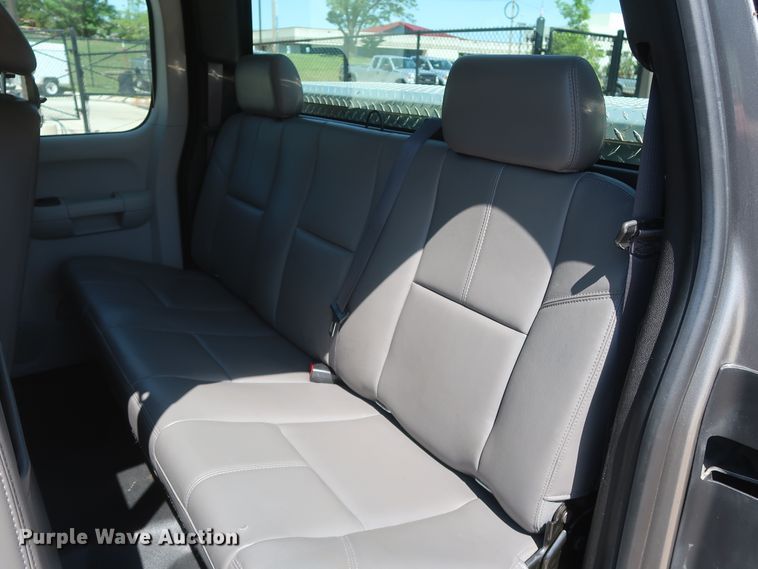 image for item HS9524 2013 Chevrolet Silverado 1500  Ext. Cab pickup truck