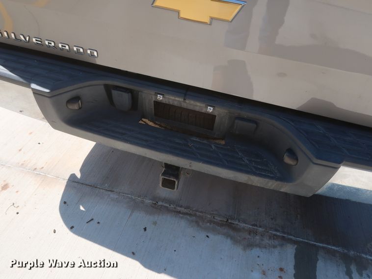 image for item HS9524 2013 Chevrolet Silverado 1500  Ext. Cab pickup truck