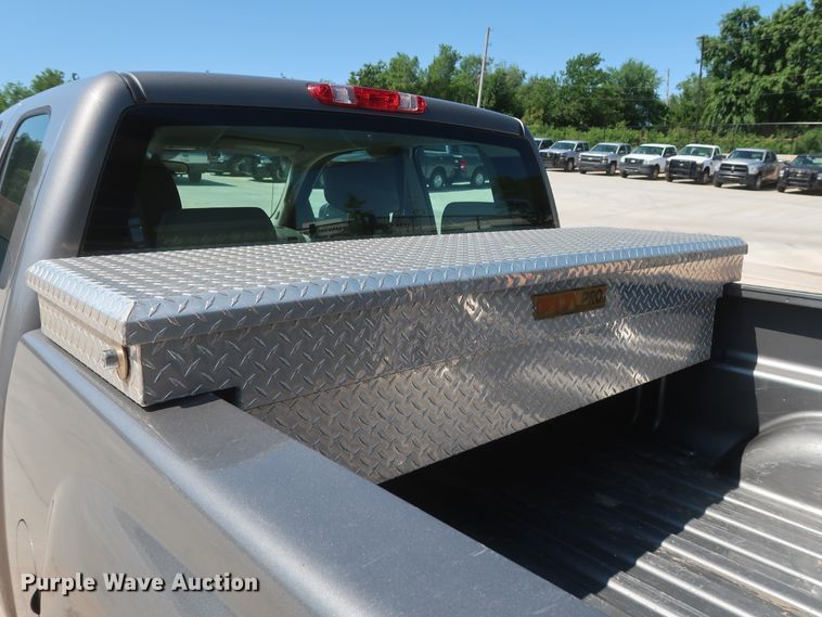 image for item HS9524 2013 Chevrolet Silverado 1500  Ext. Cab pickup truck