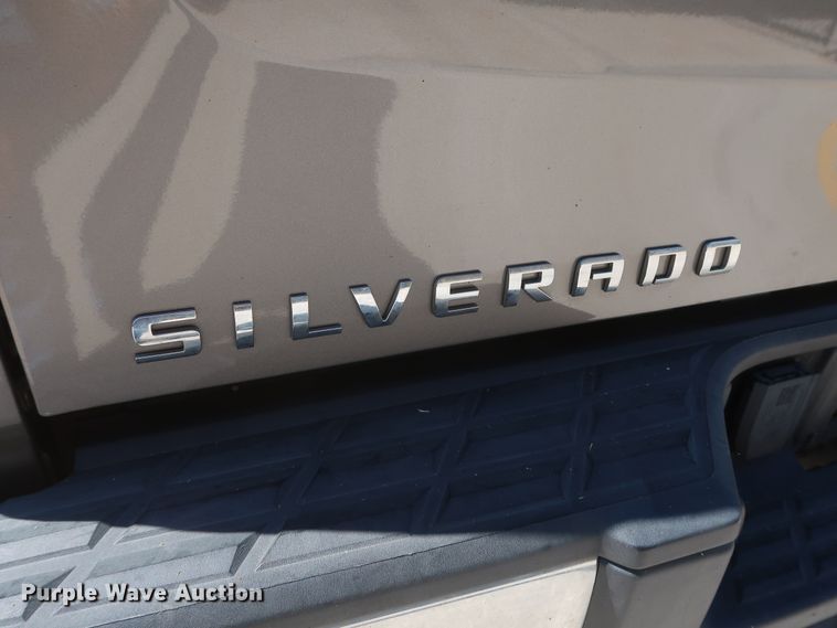 image for item HS9524 2013 Chevrolet Silverado 1500  Ext. Cab pickup truck