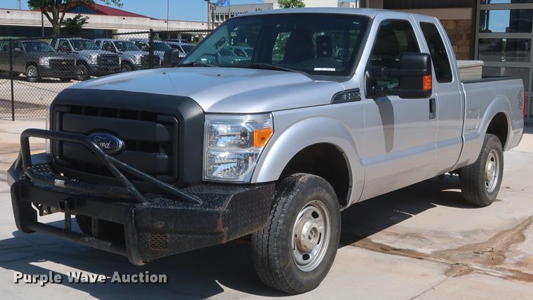 image for item HS9526 2015 Ford F250 Super Duty XL  SuperCab pickup truck