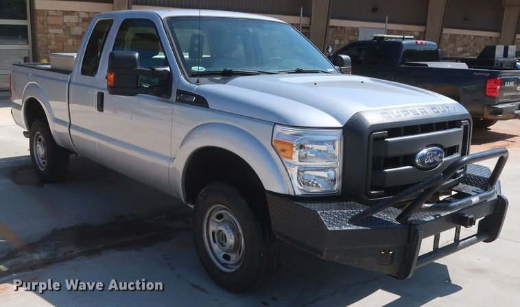 image for item HS9526 2015 Ford F250 Super Duty XL  SuperCab pickup truck