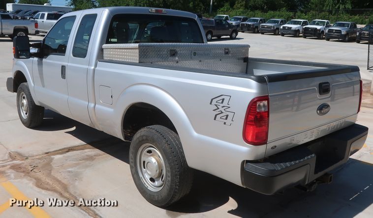 image for item HS9526 2015 Ford F250 Super Duty XL  SuperCab pickup truck