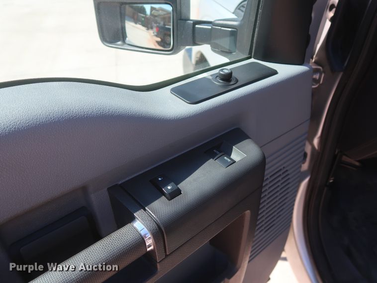 image for item HS9526 2015 Ford F250 Super Duty XL  SuperCab pickup truck