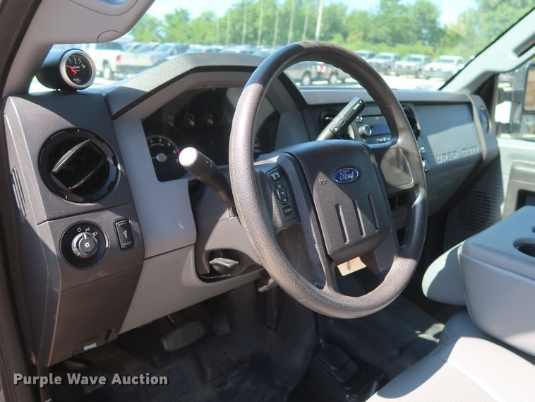 image for item HS9526 2015 Ford F250 Super Duty XL  SuperCab pickup truck