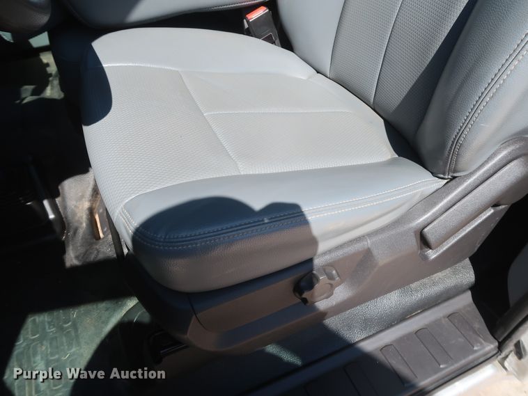 image for item HS9526 2015 Ford F250 Super Duty XL  SuperCab pickup truck