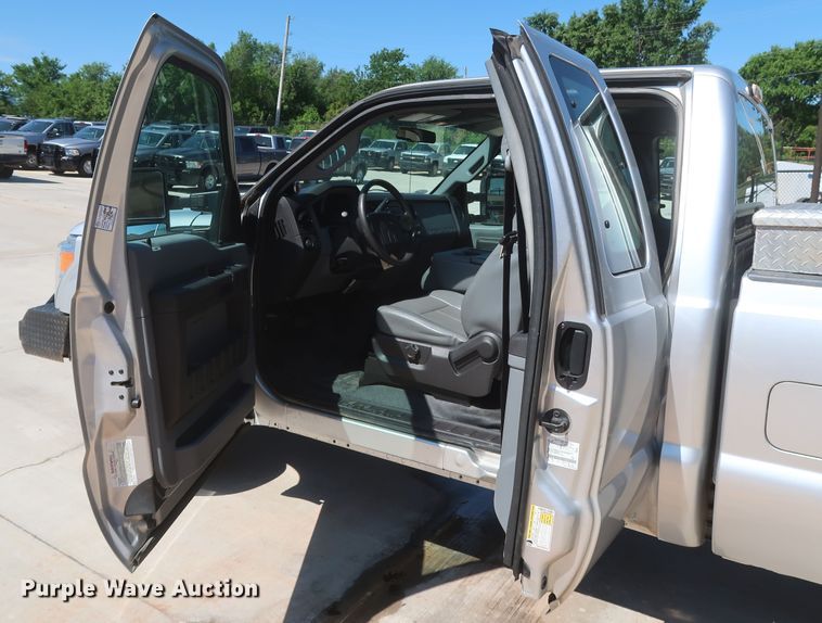 image for item HS9526 2015 Ford F250 Super Duty XL  SuperCab pickup truck