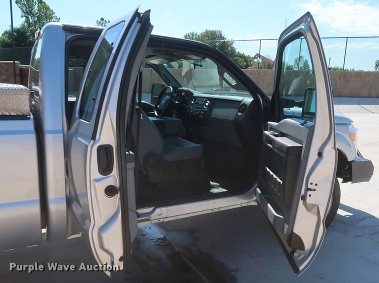 image for item HS9526 2015 Ford F250 Super Duty XL  SuperCab pickup truck