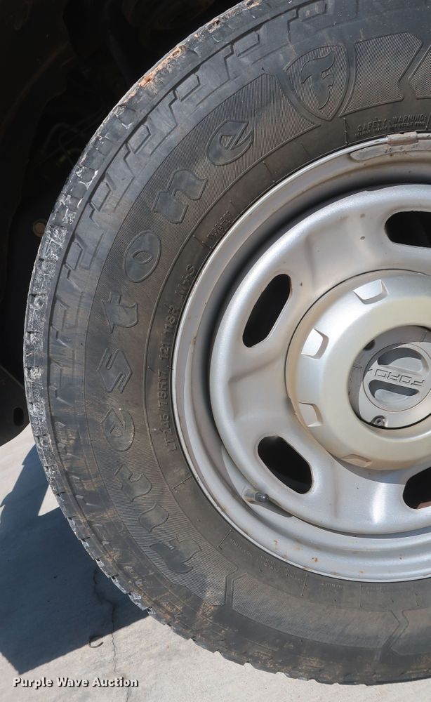 image for item HS9526 2015 Ford F250 Super Duty XL  SuperCab pickup truck