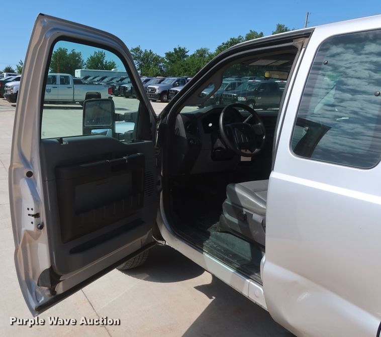 image for item HS9527 2012 Ford F250 Super Duty  SuperCab pickup truck