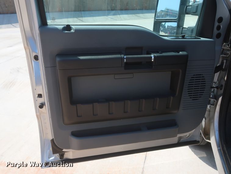 image for item HS9527 2012 Ford F250 Super Duty  SuperCab pickup truck