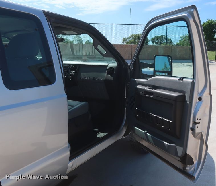 image for item HS9527 2012 Ford F250 Super Duty  SuperCab pickup truck