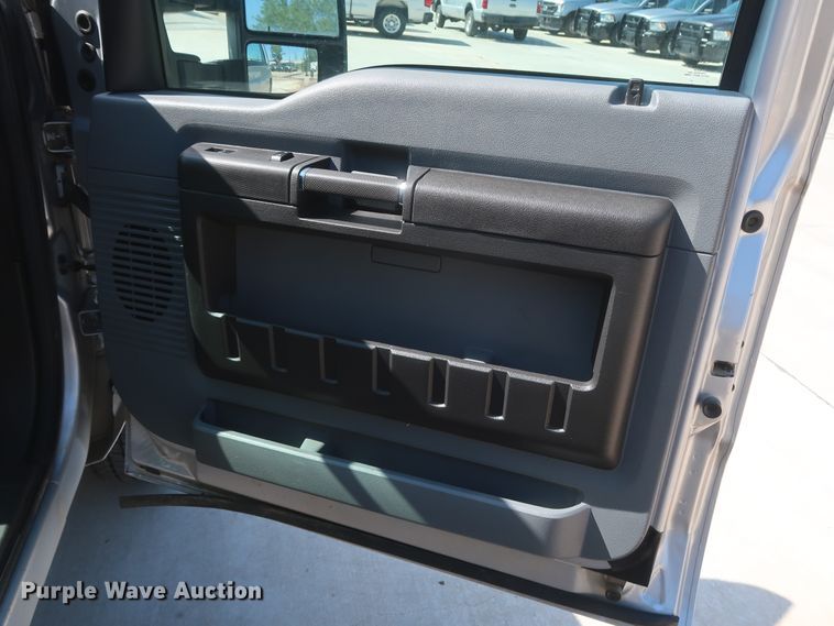 image for item HS9527 2012 Ford F250 Super Duty  SuperCab pickup truck