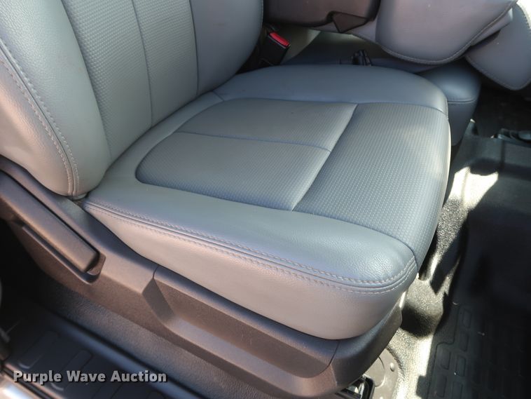 image for item HS9527 2012 Ford F250 Super Duty  SuperCab pickup truck