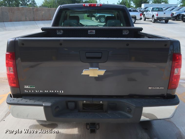 image for item HS9528 2011 Chevrolet Silverado 1500  Ext. Cab pickup truck